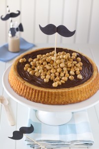 torta-morbida-ricotta-e-nocciole-mustache-dolci-festa-del-papa