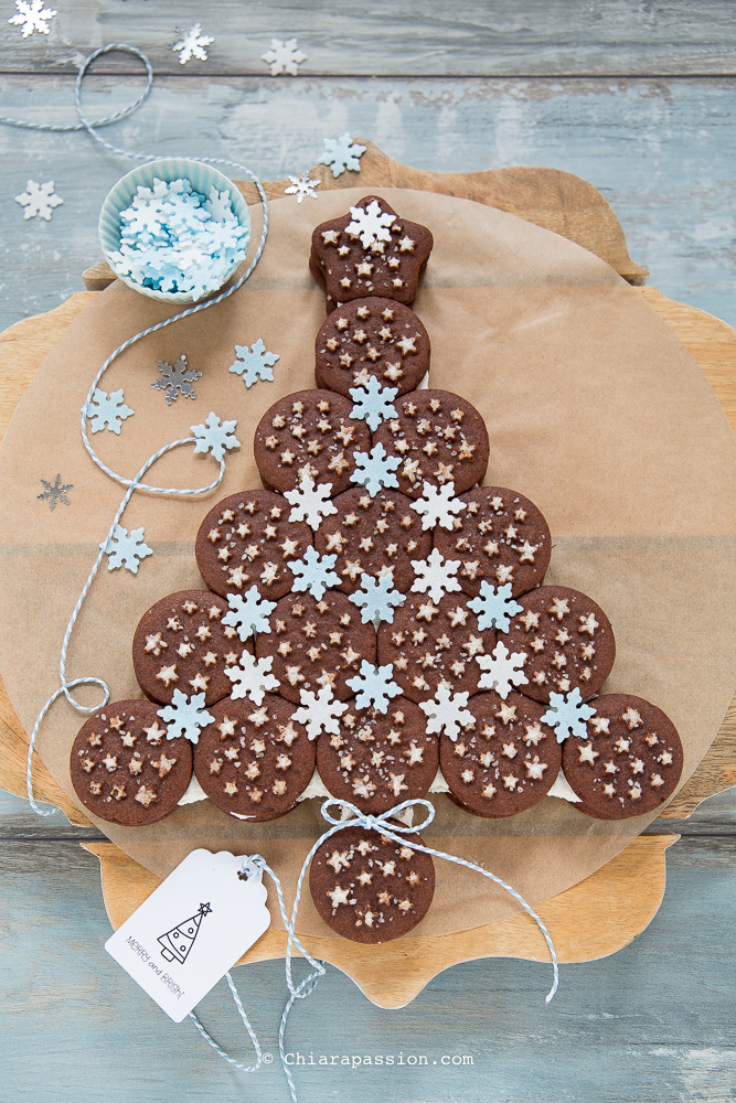 Albero pan di stelle -Torta pan di stelle forma Albero di Natale