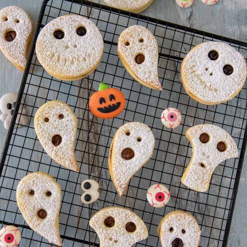 Ricetta biscotti di Halloween Biscotti fantasmini biscotti teschio senza formine